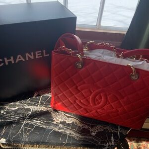 Red caviar leather Chanel Grand‎ Shopping Tote in excellent condition.
